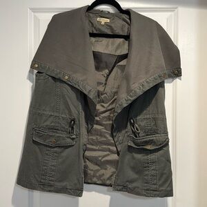 Democracy women vest